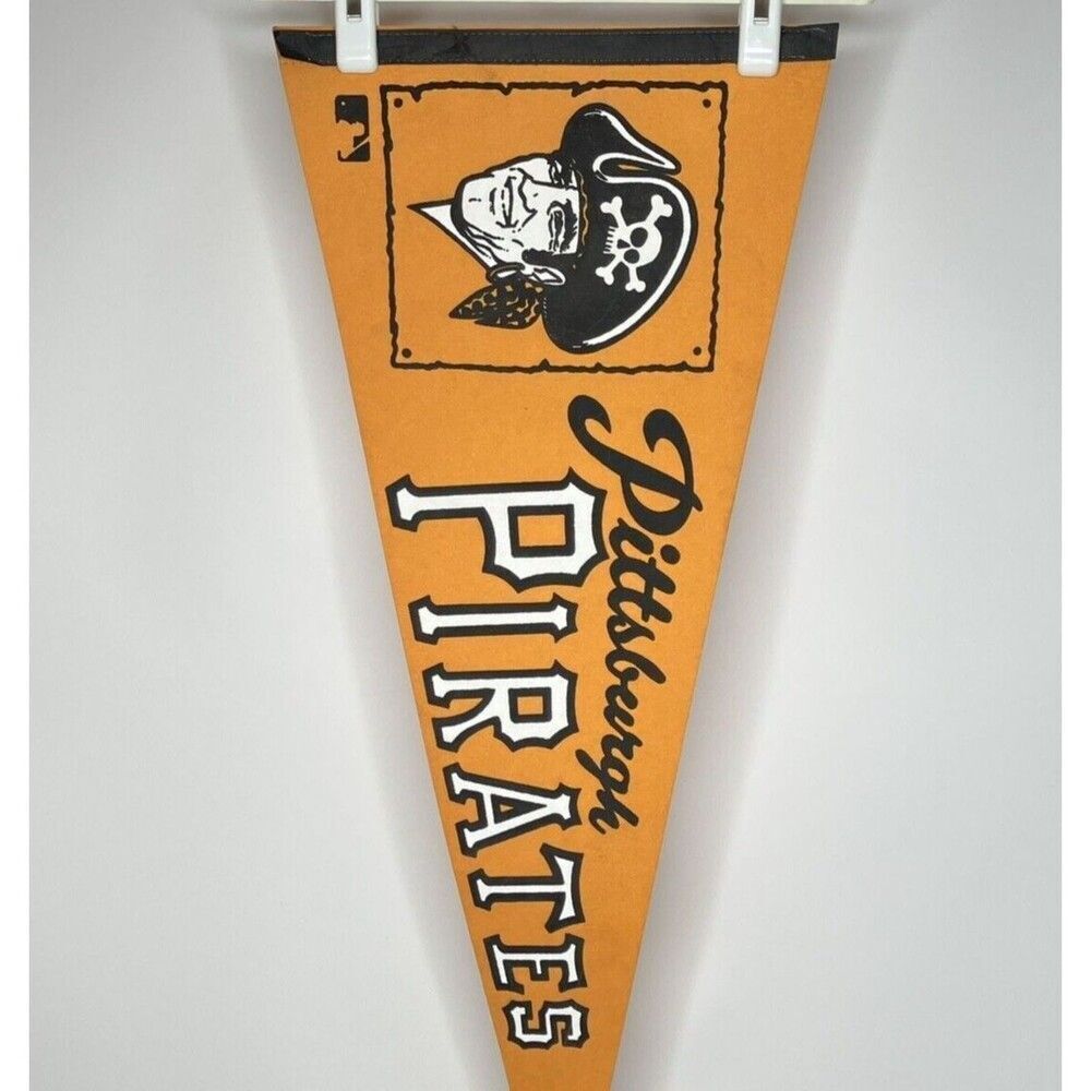 Pittsburg Pirates MLB Full Size 30x12 VTG Pennant Yellow Felt w/White & Black